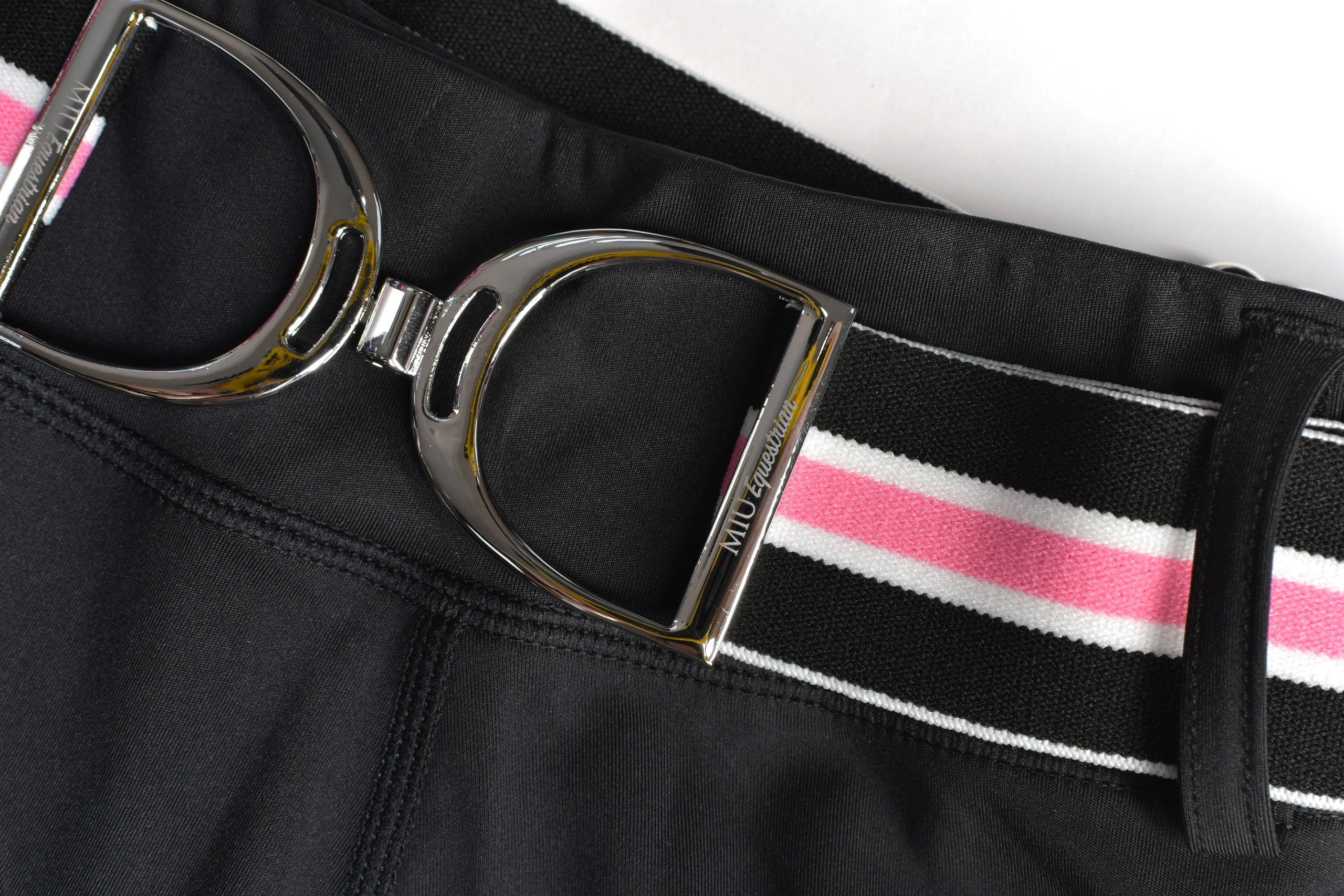 Ремень эластичный пряжка стремя, полосатый 4см, чёрный/розовый/белый