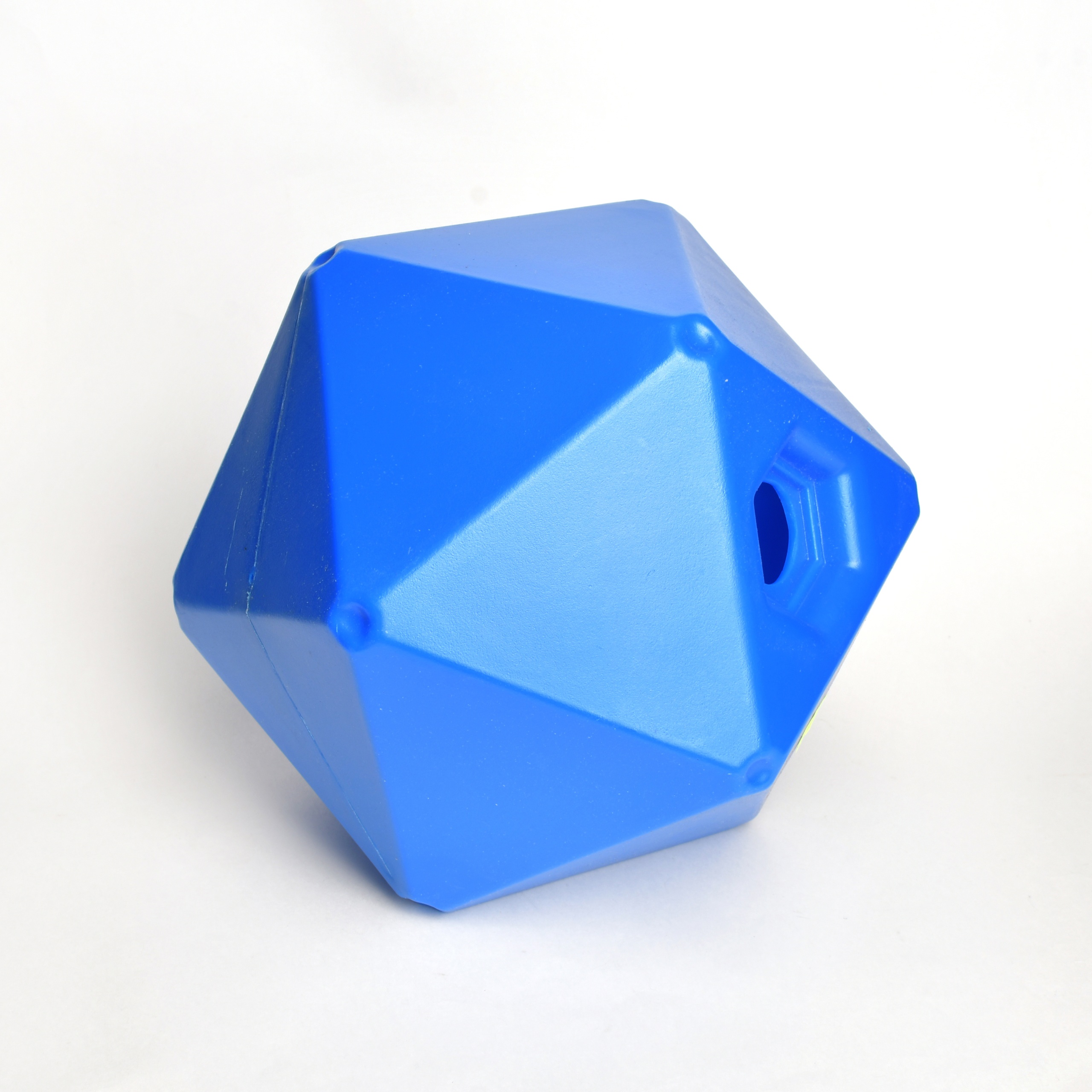 Игрушка для лошади мяч с гранями синий