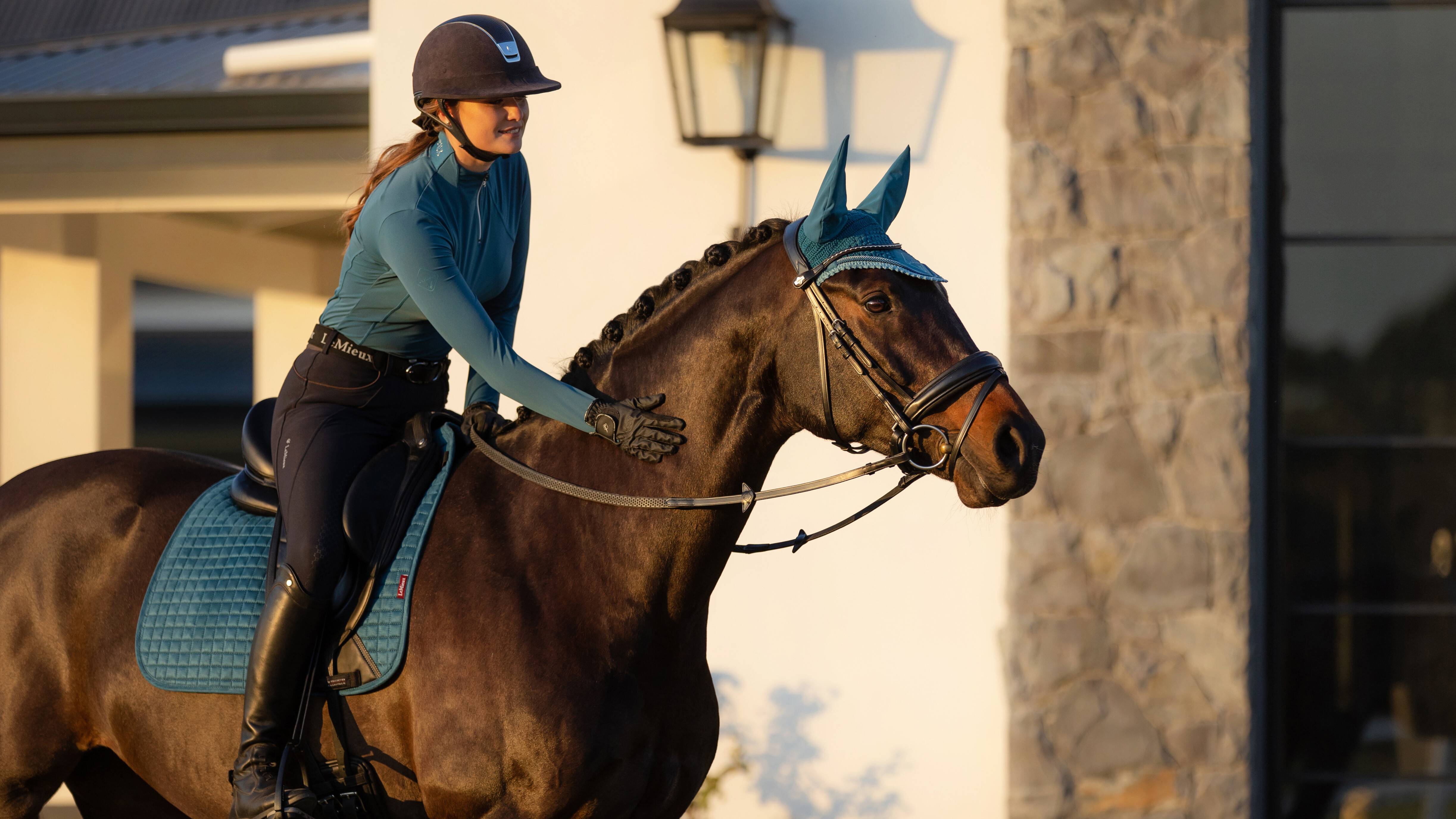 Комплект выездковый Suede Square Marine изумруд