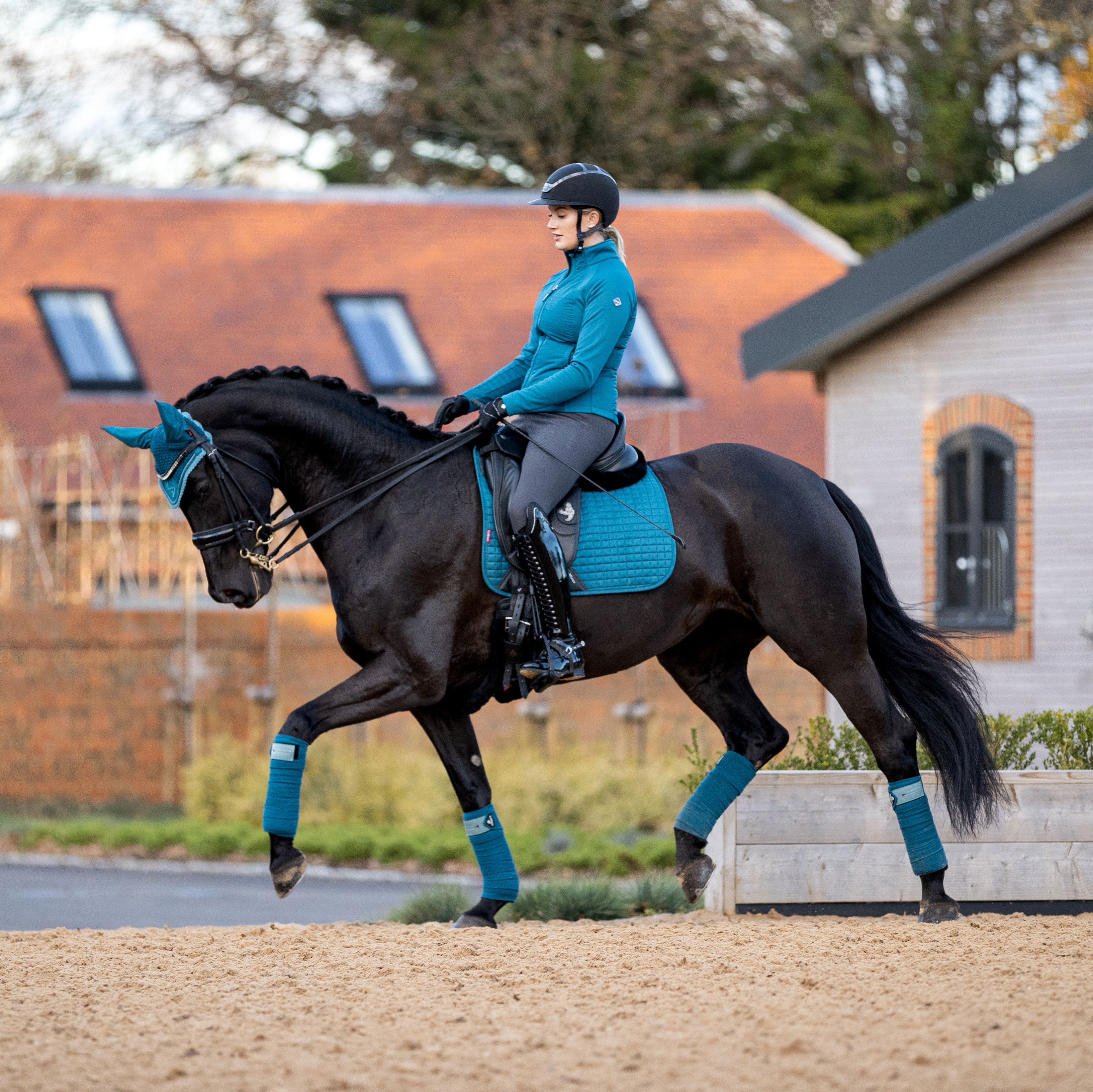 Комплект выездковый Suede Square Marine изумруд