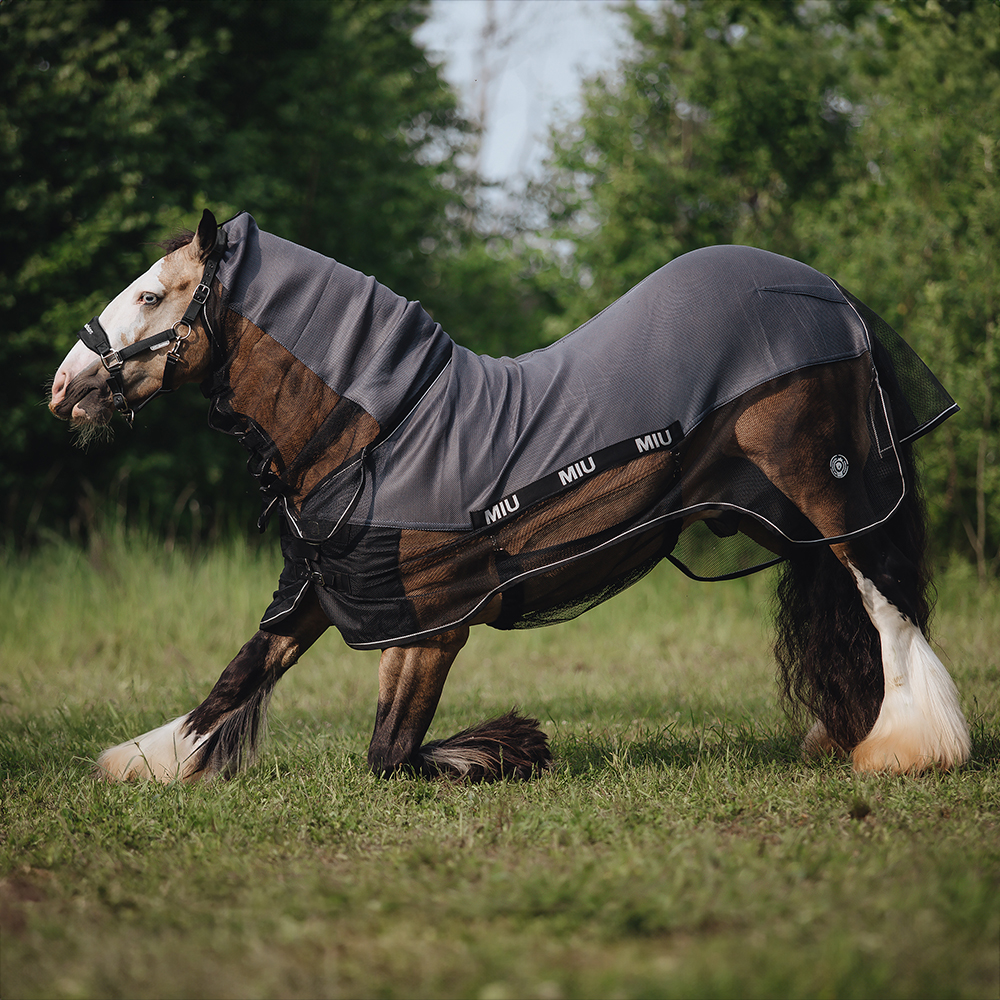 Попона антимоскитная AIR MAX с подпузником и капором серебристый