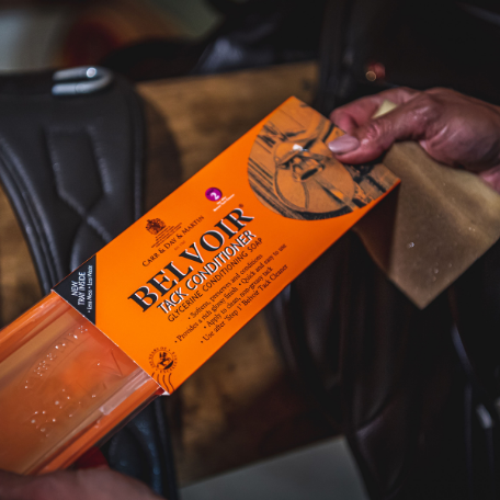 Традиционное мыло для амуниции Belvoir Tack Conditioning Soap 250гр