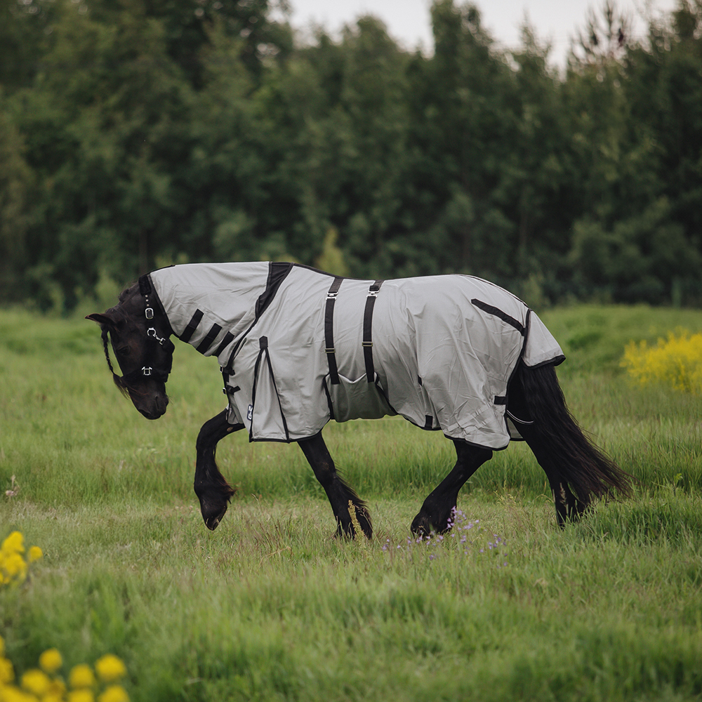 Попона антимоскитная WHITE NIGHTS с подпузником и капором серый