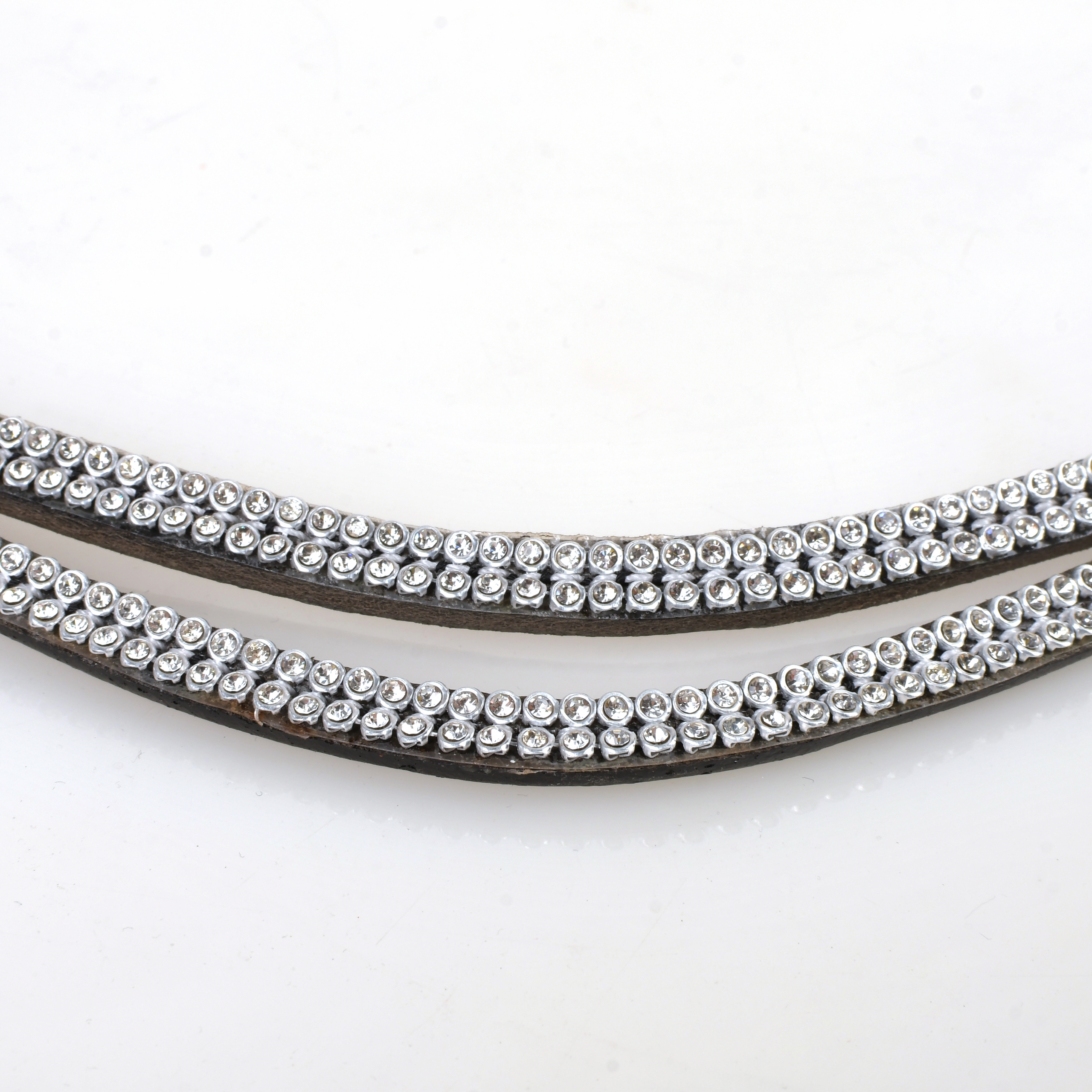 Налобник двух рядный со стразами чёрный