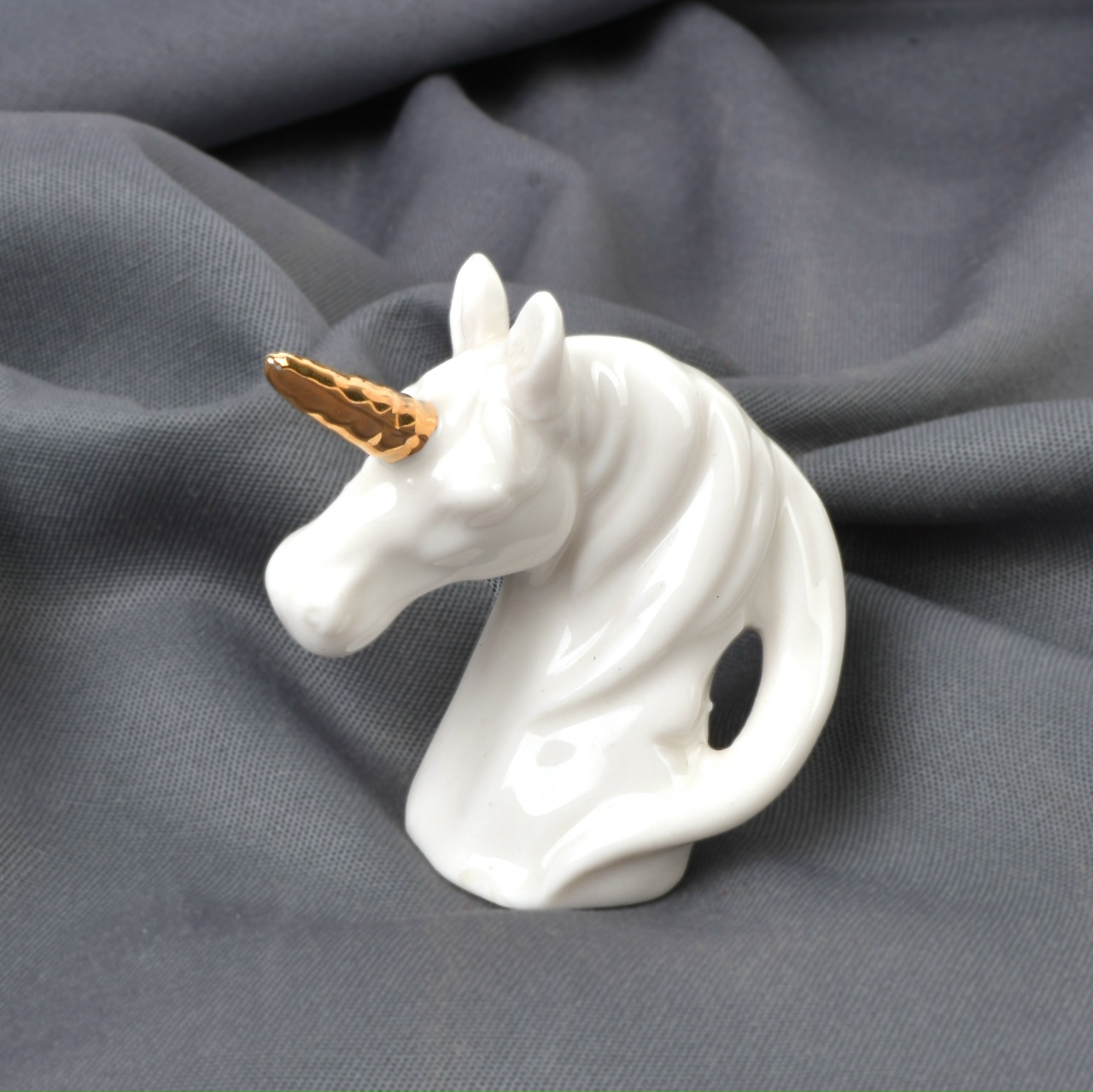 Сувенир фарфоровый "Голова единорога"