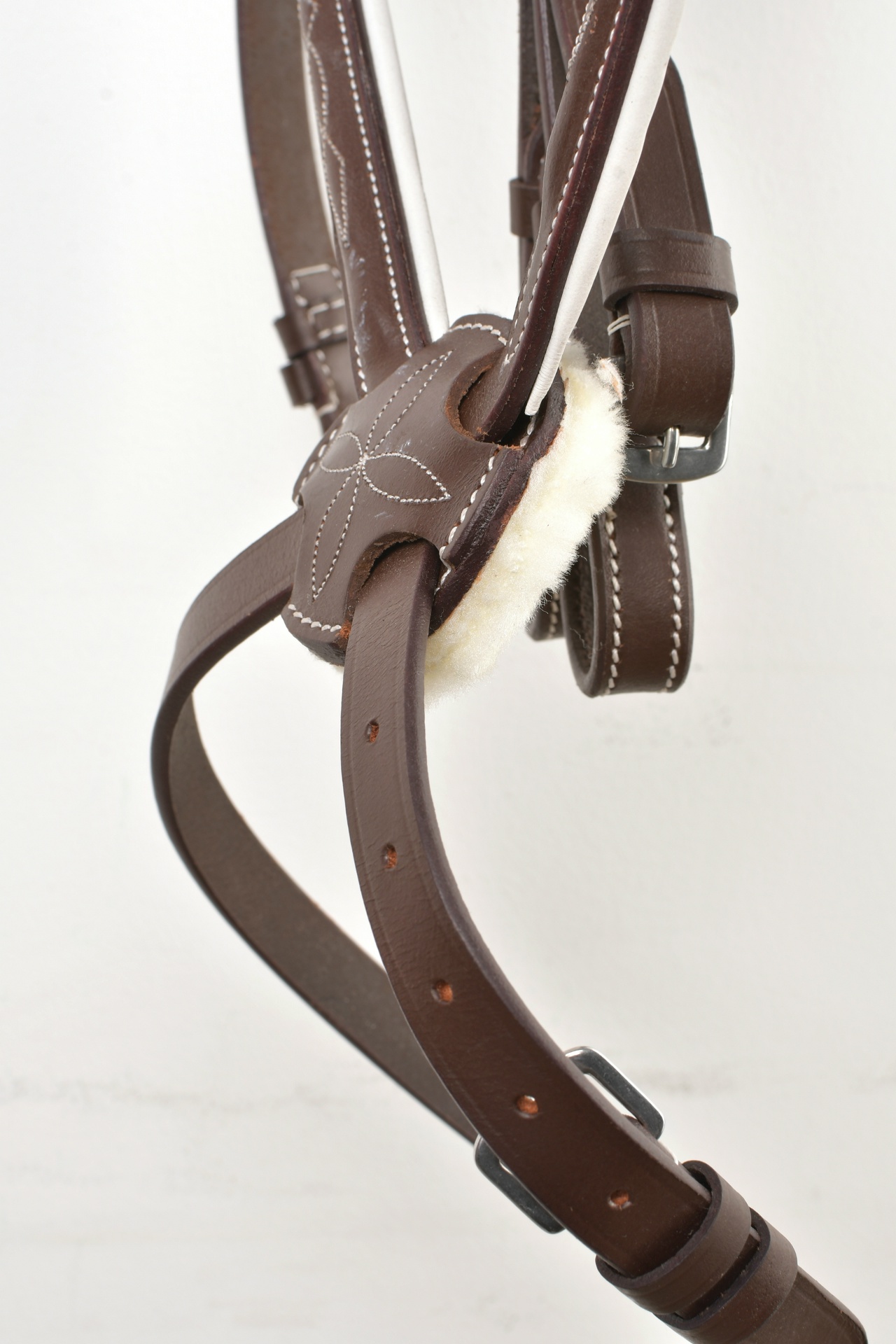 Уздечка с мексиканским капсулем Fenix коричневый