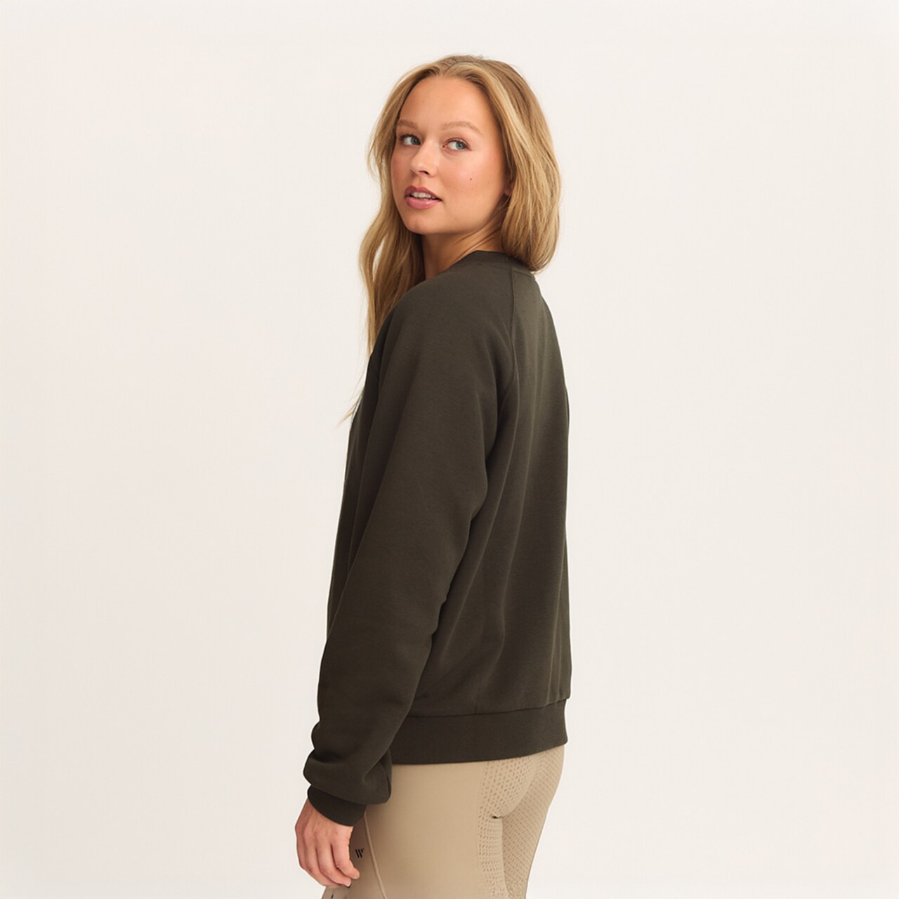 Худи CRW Aylin sweater хаки