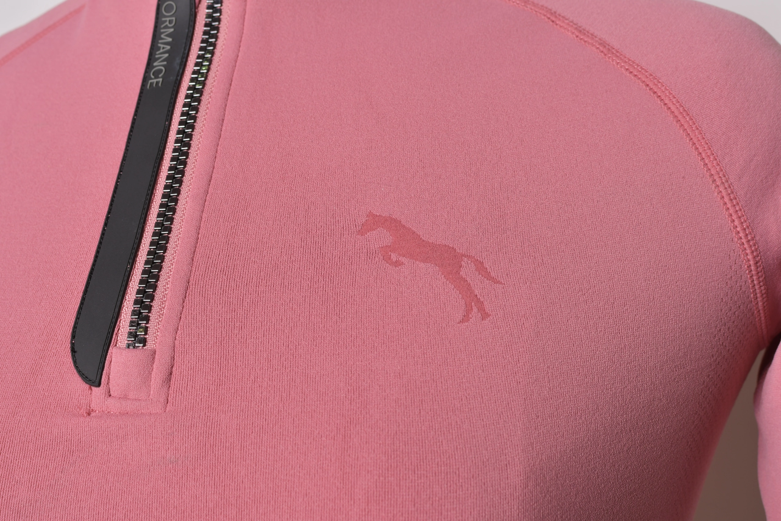 Поло на молнии с коротким рукавом пыльная роза