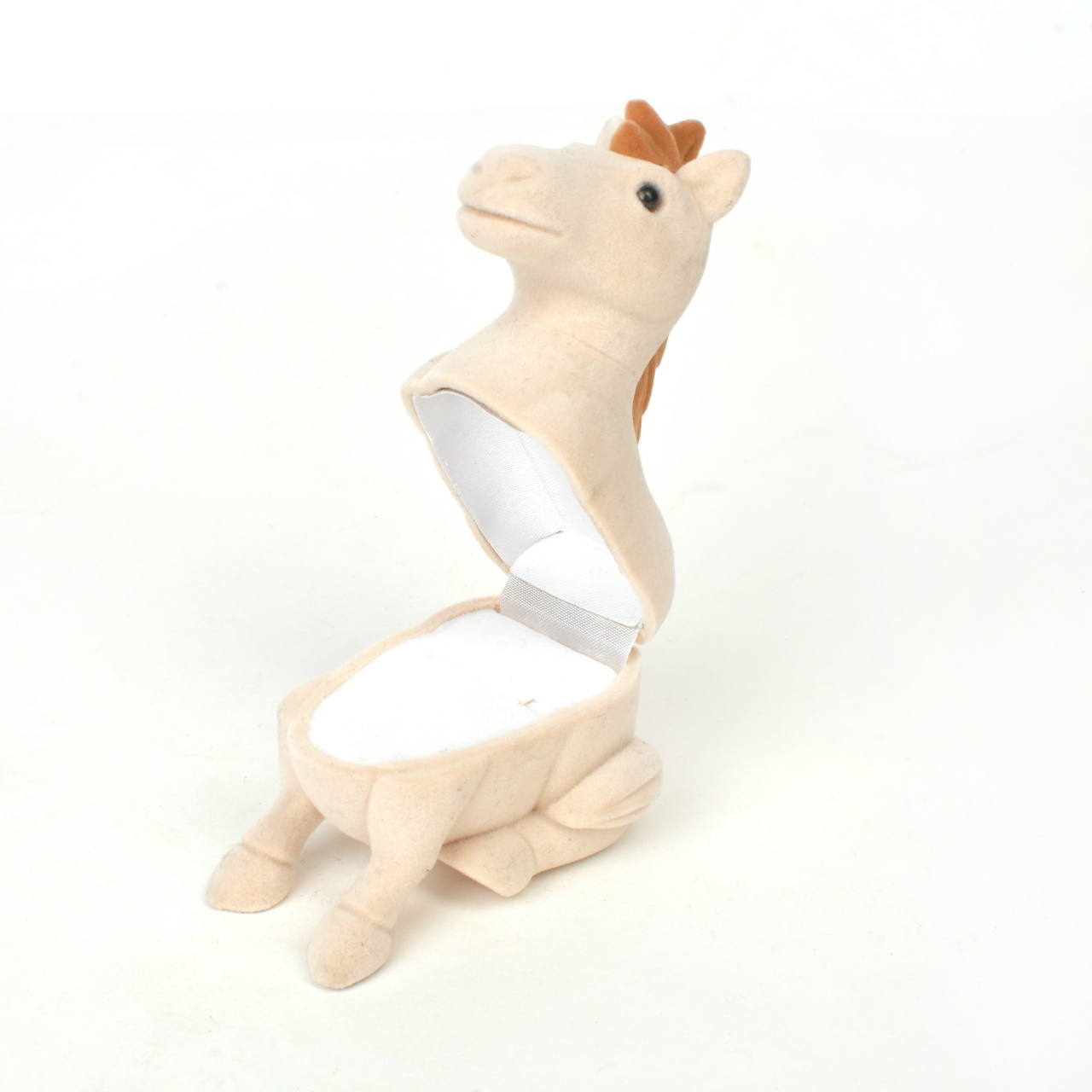 Футляр для украшений лошадка, бархатный, бежевый