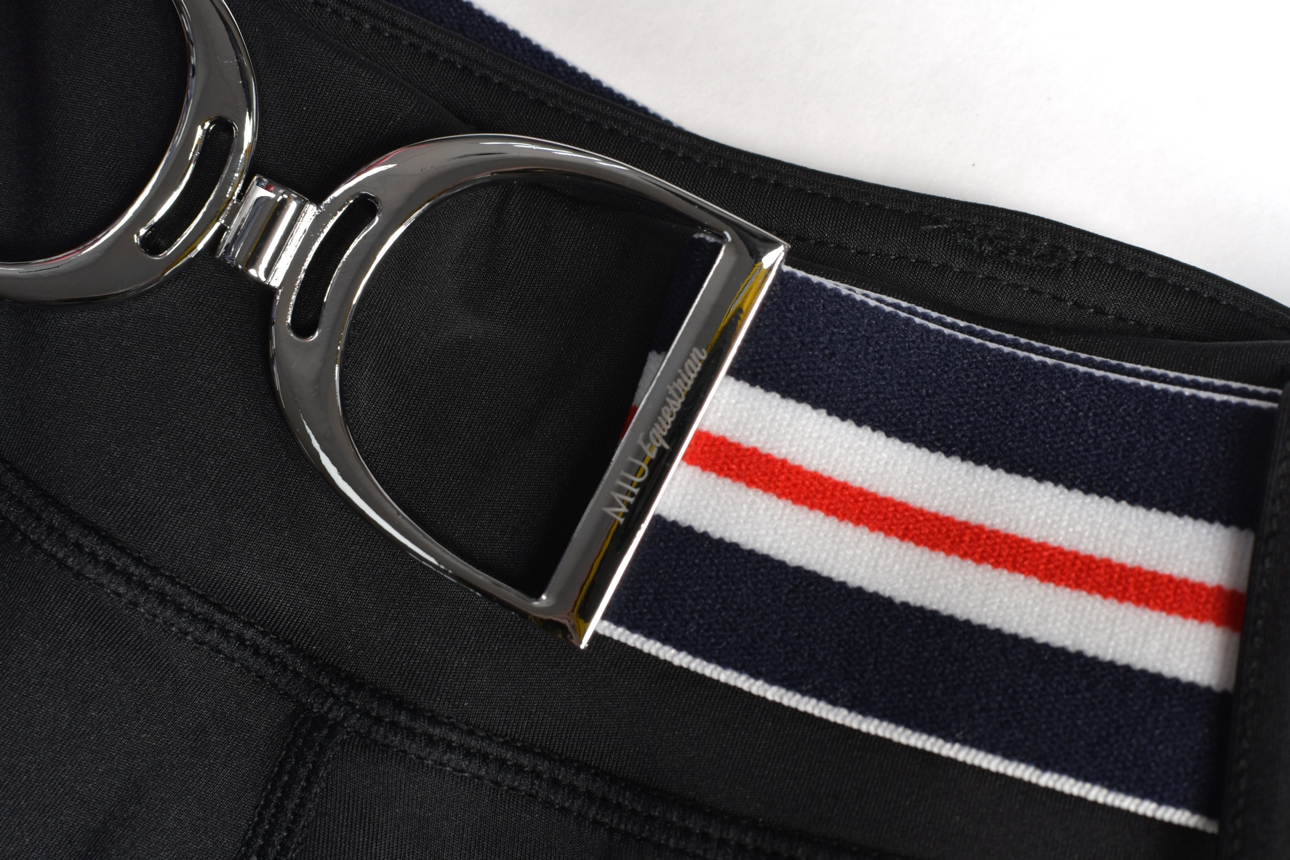 Ремень эластичный пряжка стремя, полосатый 4см, синий/белый/красный