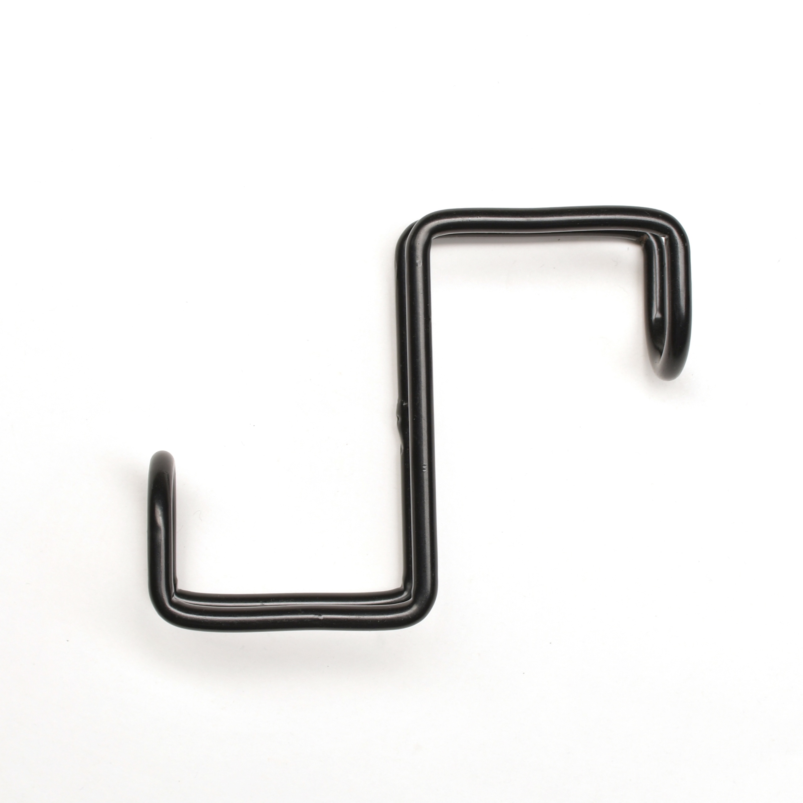 Универсальный крючок на денник